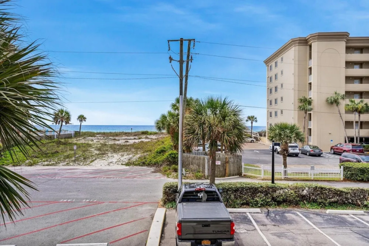 Emerald Isle 210