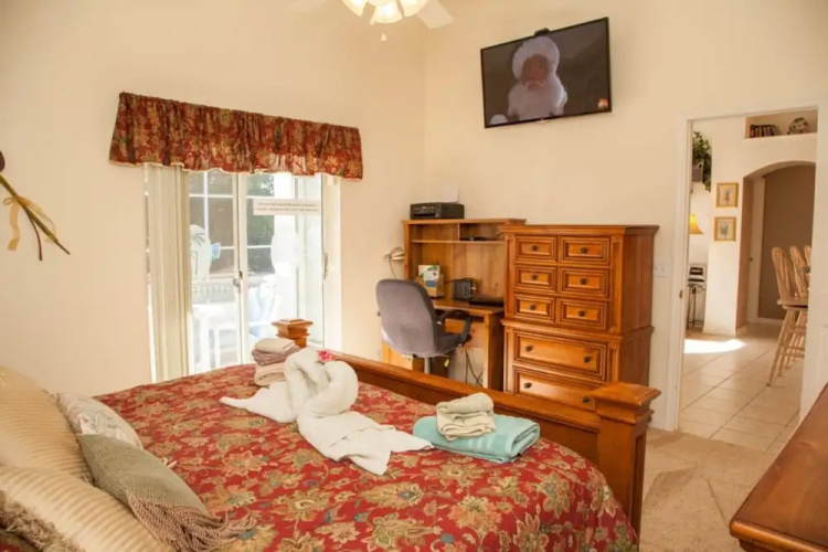 Rolling Hills Four-bedroom