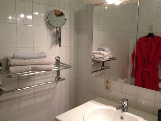 B&B Yaca