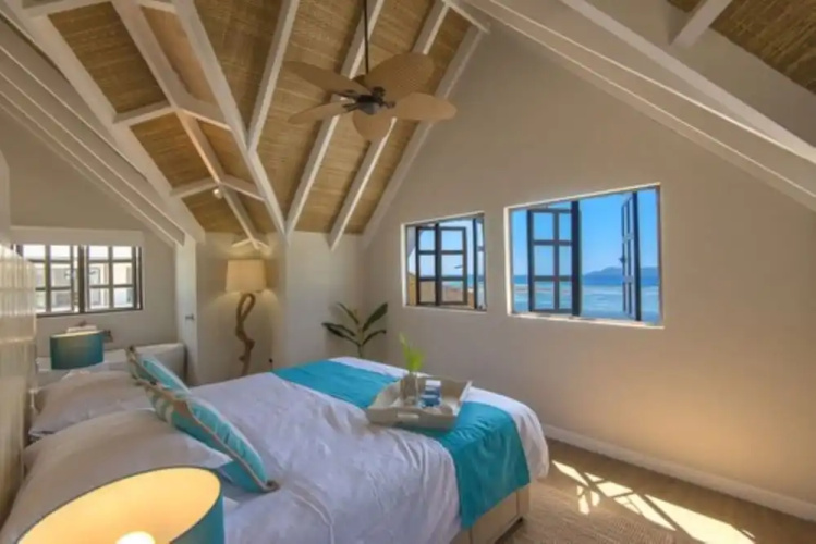 Le Nautique - Luxury Waterfront Hotel