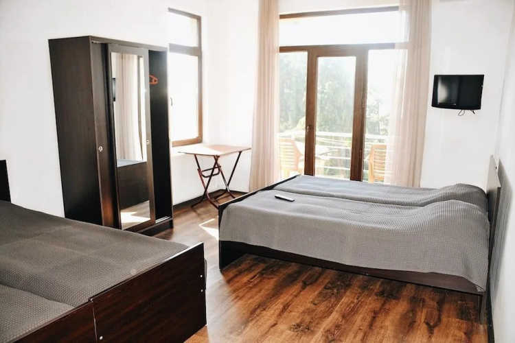 Sunny Coast Hotel