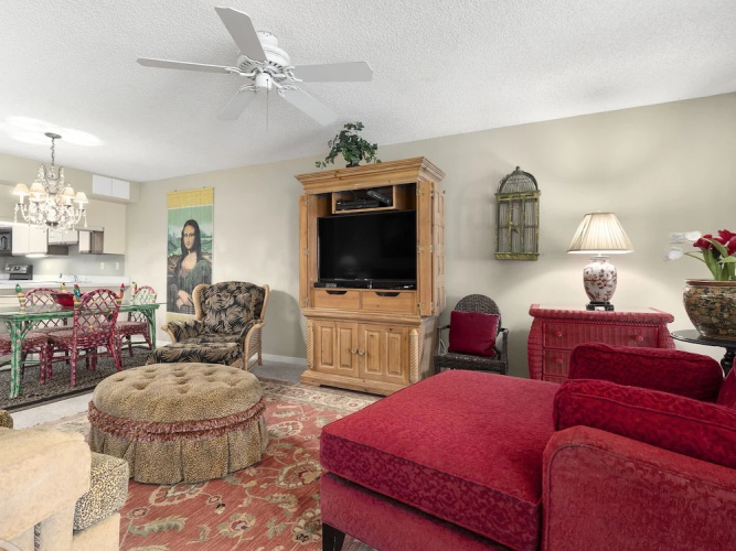 Hibiscus by Distinctive Beach Rentals