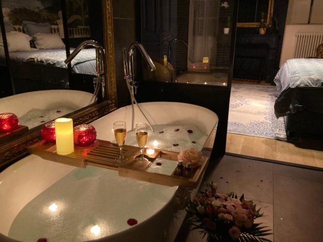 Deluxe Double Suite