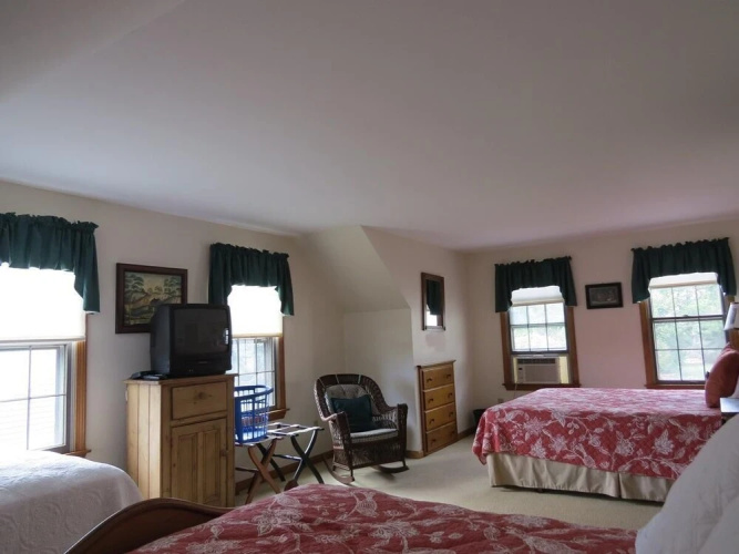 55 Eldredge Square - Three Bedroom House