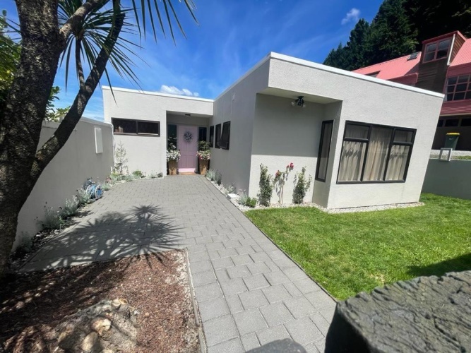 2 Bedrooms Cottage