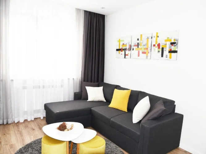 1 Bedroom Apartment