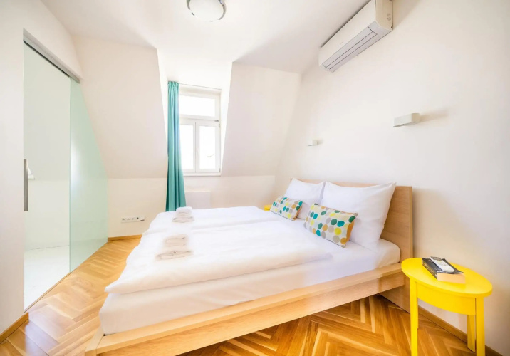 Luxurious Woodrow Wilson apt in Prague centre