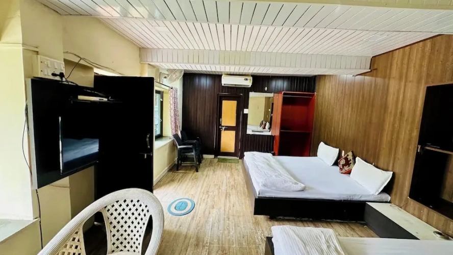 Deluxe Quadruple room with garden view