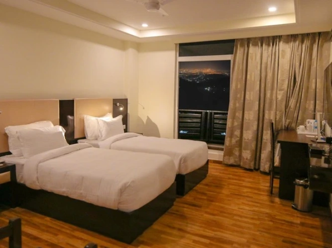 Standard Twin Club room