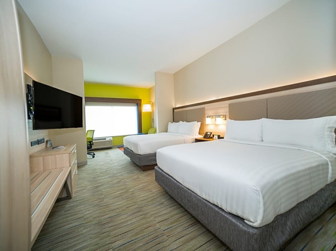 Quadruple Suite