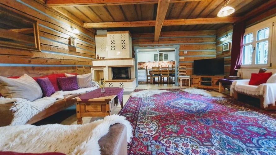 4 Bedrooms Cottage