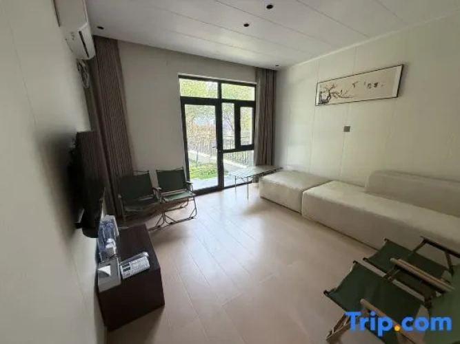 2 Bedrooms Suite