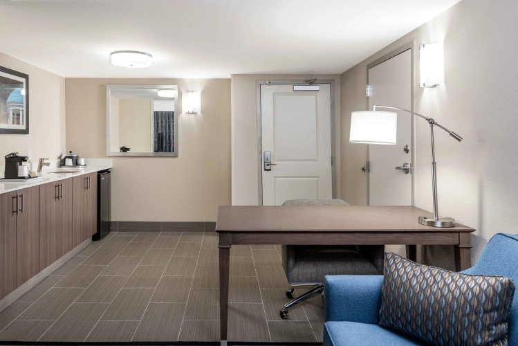 Double Suite