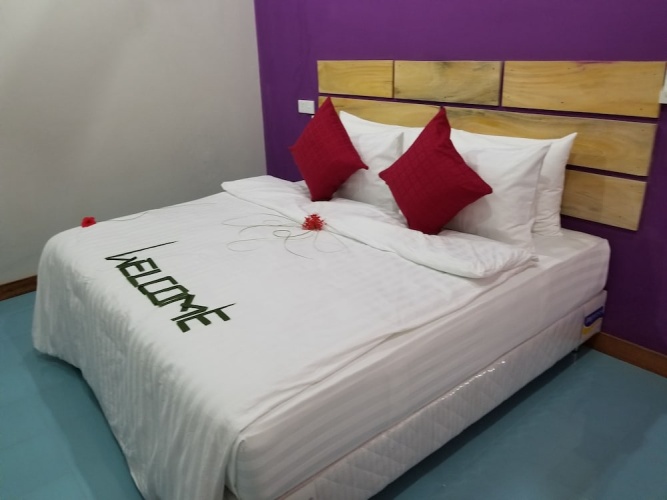 Economy room