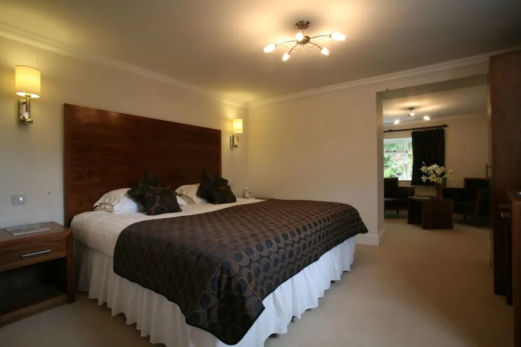 Fishmore Hall