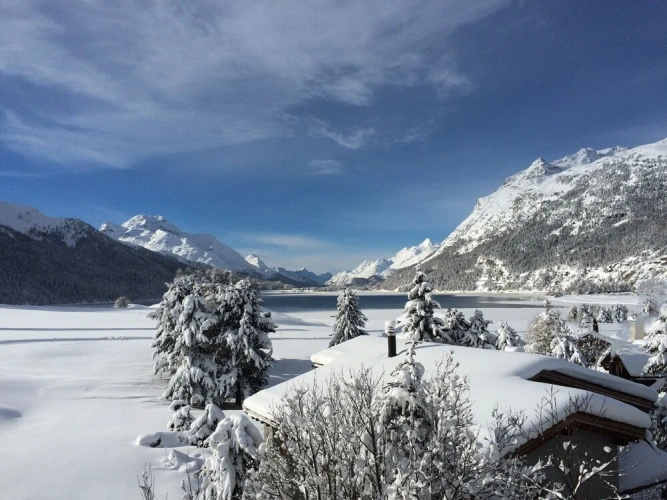 Standard Double room with balcony and with mountain view