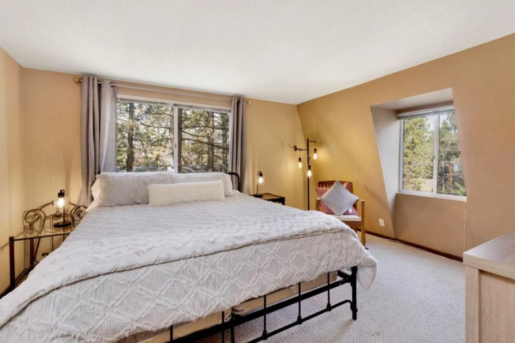 Pinewood Inn #2093 by Big Bear Vacations
