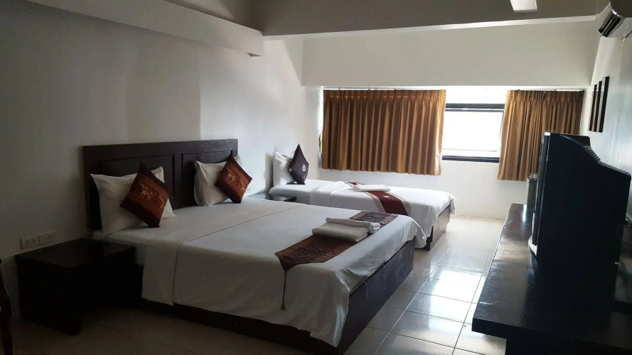 Chaweng Palace Hotel
