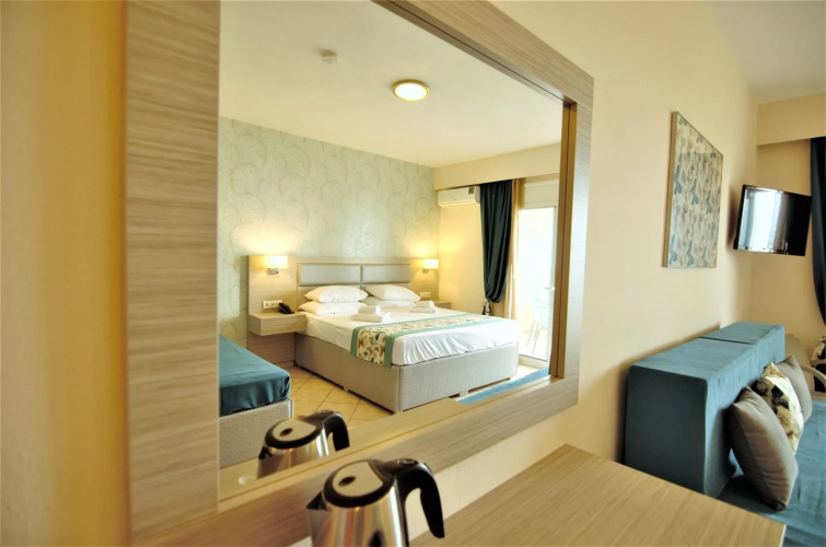 Grand Beach Hotel