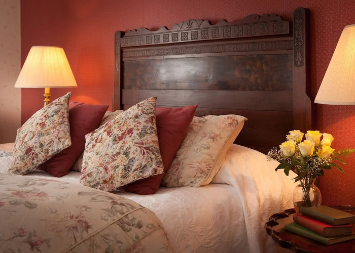 The White Oak Inn