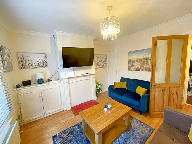 Borden Terrace by Kasar Stays
