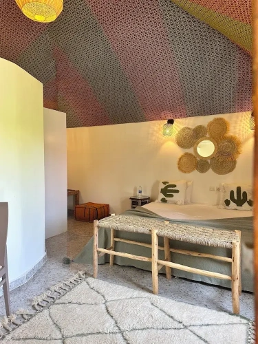 2 Bedrooms Tent with garden view