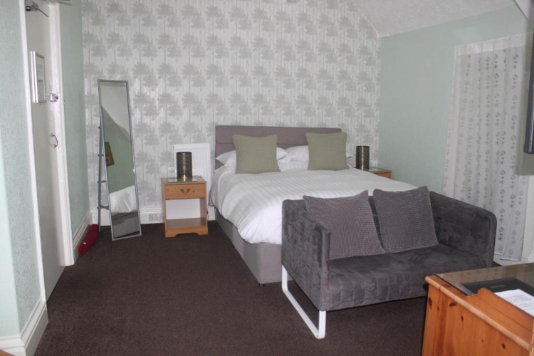 Standard Double room with lake view