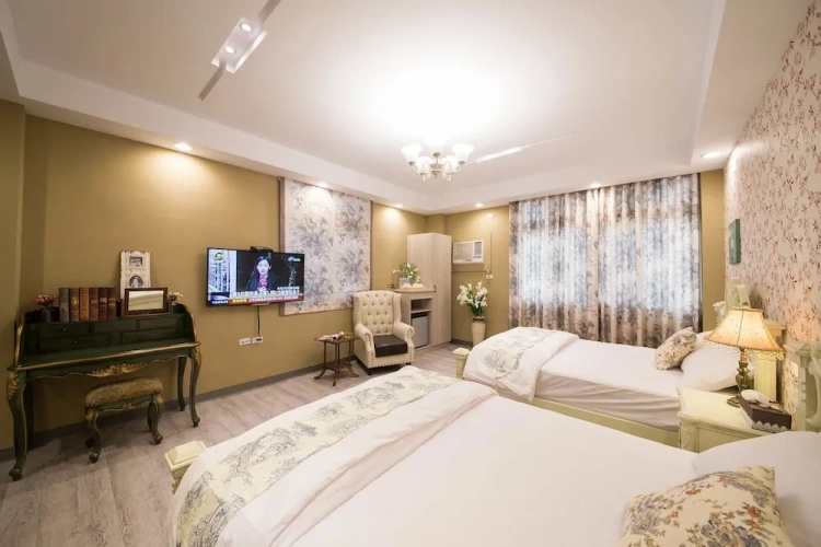 Standard Quadruple room