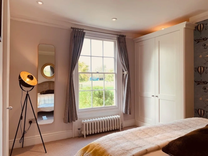 2 Bedrooms Cottage