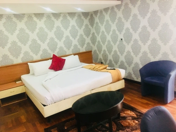 Double Suite