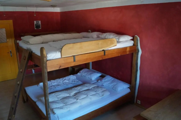 Schiff Bihlerdorf- Hostel