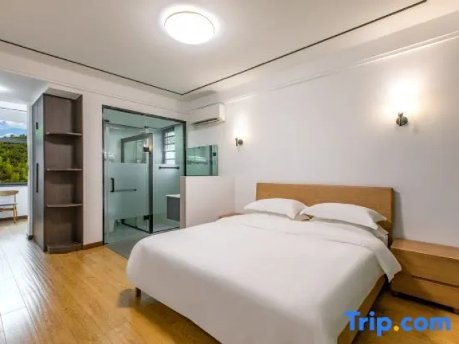 Deluxe Family Suite