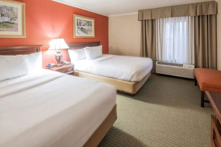 The Elms Hotel