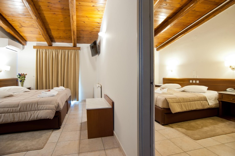 Standard Twin Family room