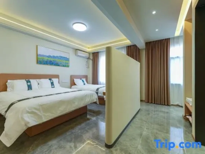 4 Bedrooms Deluxe room