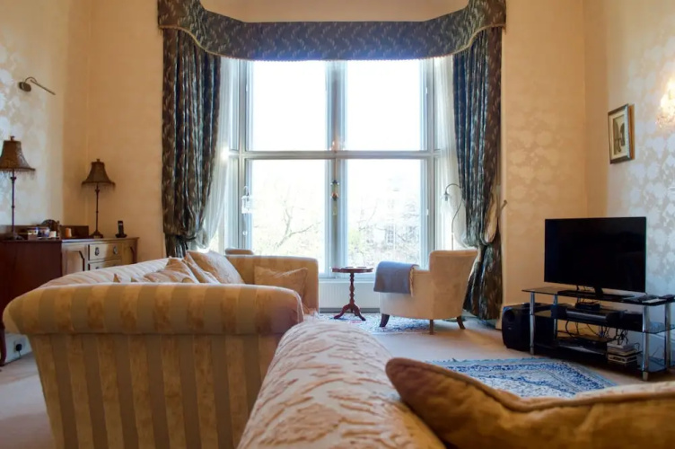 Home In Historic Edinburgh