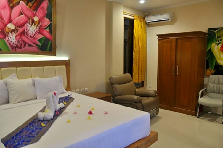 Deluxe Double room with balcony and with sea view