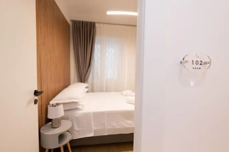 Deluxe Quadruple room
