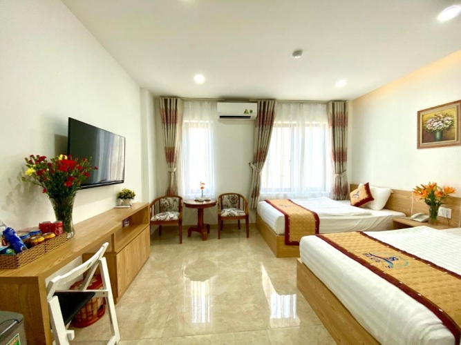 Standard Twin room with city view
