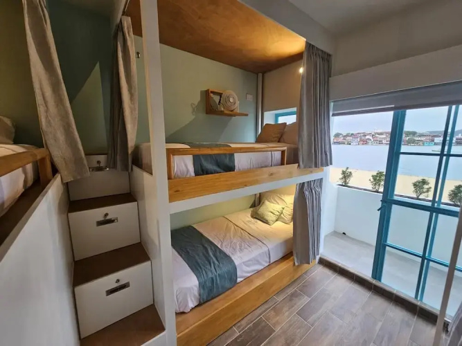 Adra Hostel Peten