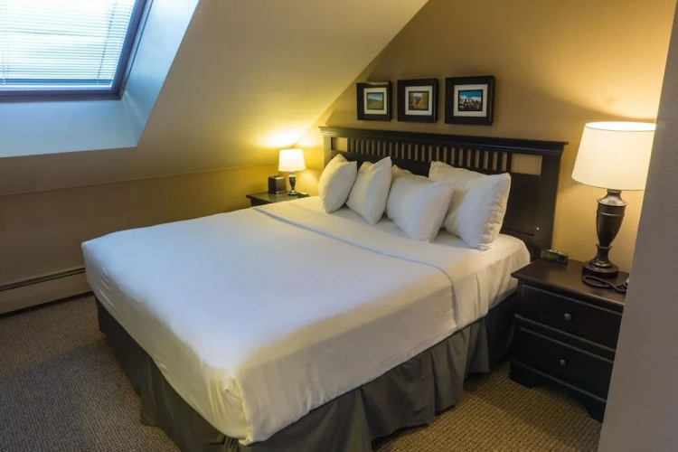 River Mtn Lodge E321
