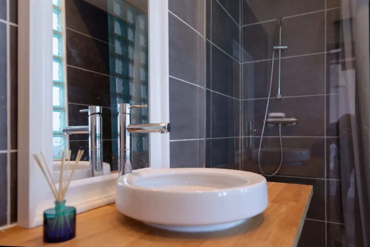 Le Quai 49 Private apartment