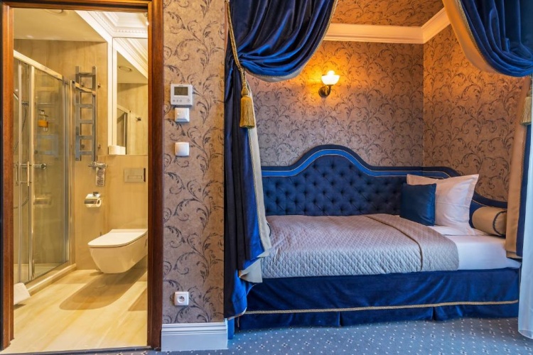 Deluxe Single room