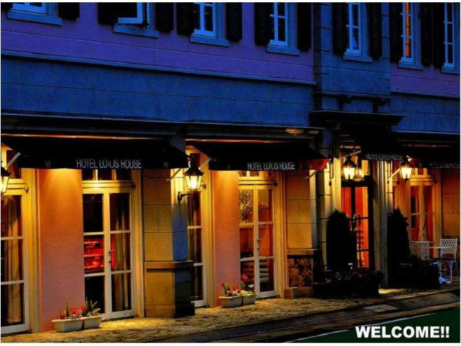 Hotel Lotus House