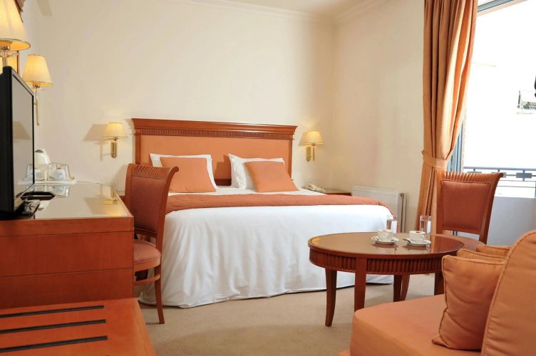 Athens Atrium Hotel and Suites