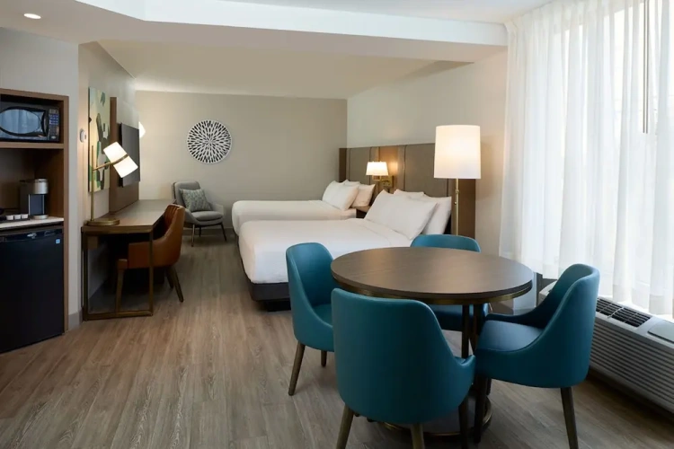 Quadruple Suite