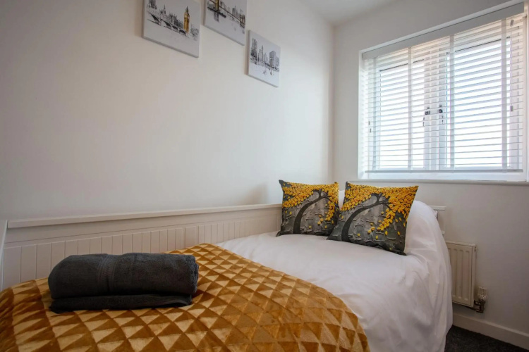 Cherry Tree, Centrally Located Warrington Town Centre