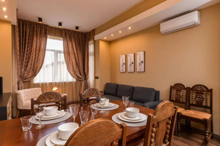 Sofia Dream Apartments - Jazzy Two Bedroom Suite