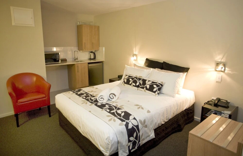 Focus Motel And Executive Suites