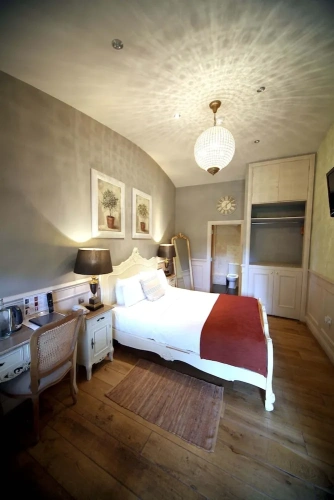 Standard Double room with garden view